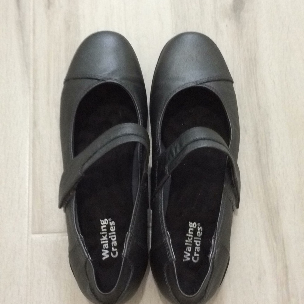 Walking Cradles Mary Jane Flair flats
